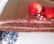 Desert tort cu mousse de ciocolata si zmeura-12