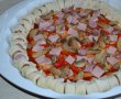 Pizza cu coronita de carnati-8