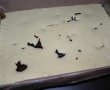 Desert prajitura pufoasa cu dulceata de corcoduse si nuca-2