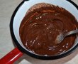 Desert tort cu crema de afine, ciocolata si blat de biscuiti-2