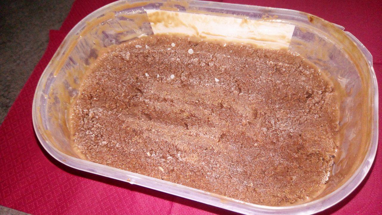 Desert inghetata de casa cu aroma de cacao si rom