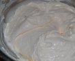 Desert tort cu crema de iaurt si jeleu de afine-3