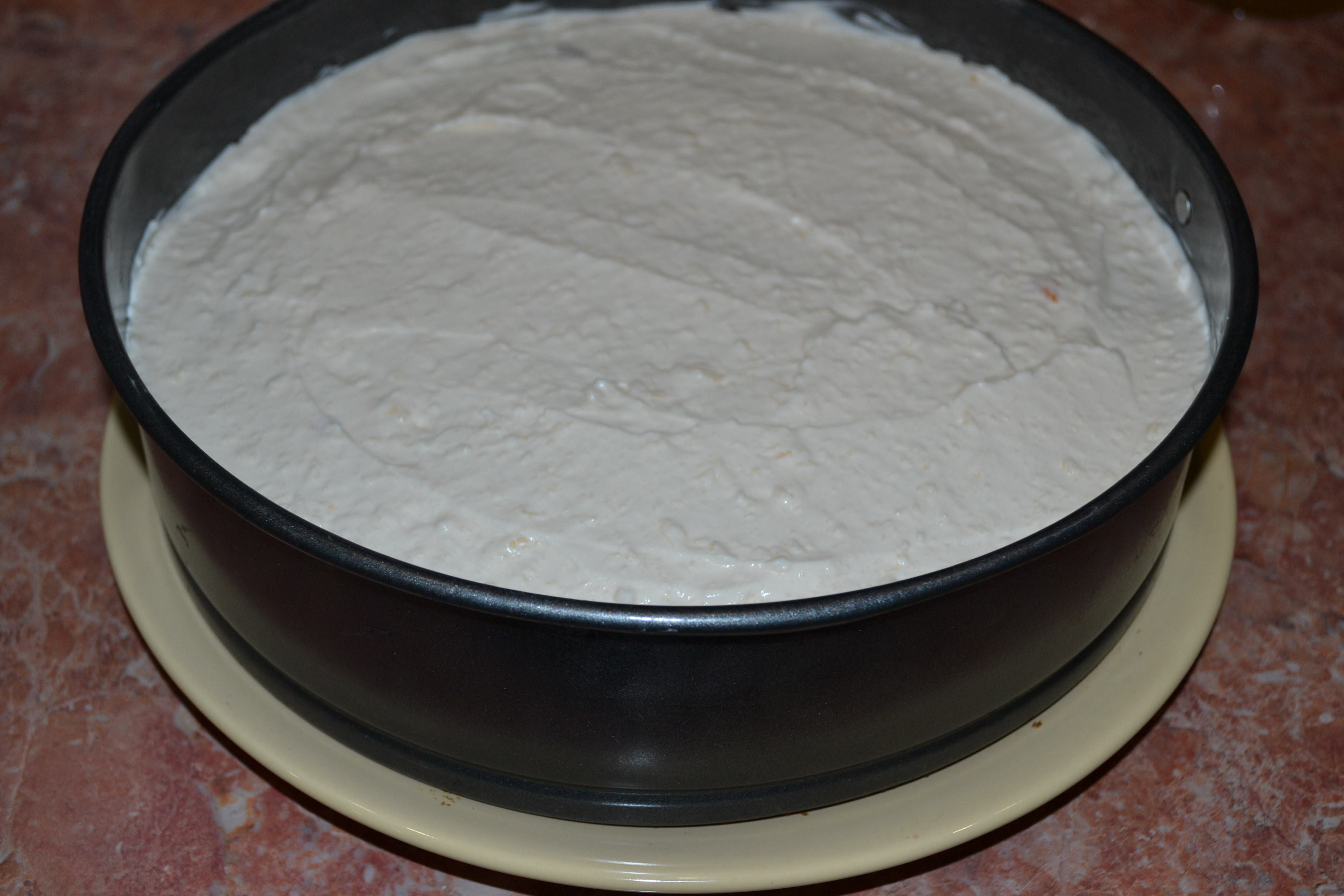 Desert tort cu crema de iaurt si jeleu de afine