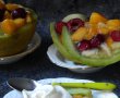 Desert pepene galben umplut cu fructe-1