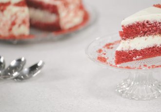 Desert tort red velvet sau catifea rosie