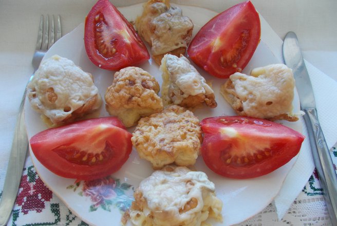 Conopida pane, invelita in cascaval