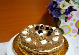 Desert tort cu crema de ciocolata si crema de branza cu lapte condensat