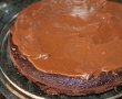 Desert tort de ciocolata cu dulceata de zmeura-3