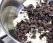 Desert tort cu ciocolata, crema de piersici si blat umed-1