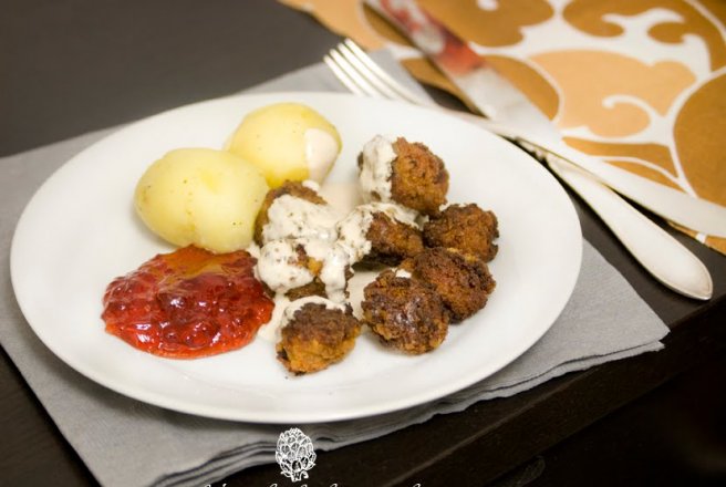 IKEA Meatballs with Cream Sauce