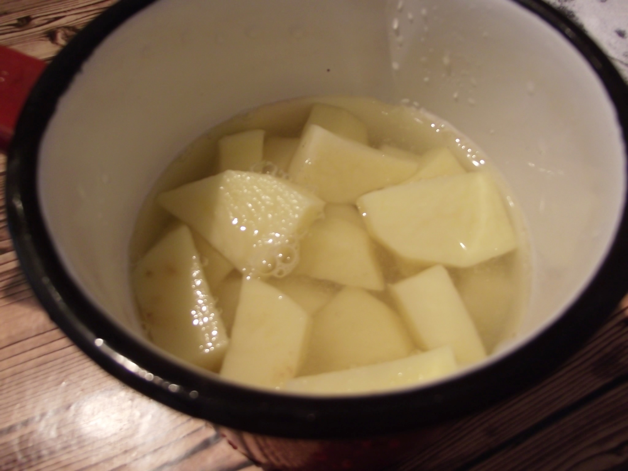 Paine cu cartofi in forma de guguluf