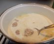 Chiftelute cu sos de smantana reteta de chiftele moi si delicioase-10
