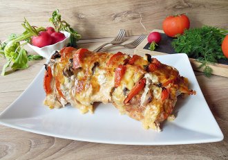 Cotlet cu rosii si cascaval la cuptor