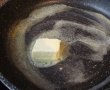 Aperitiv omleta cu sunculita taraneasca si ardei, in felii de paine-2