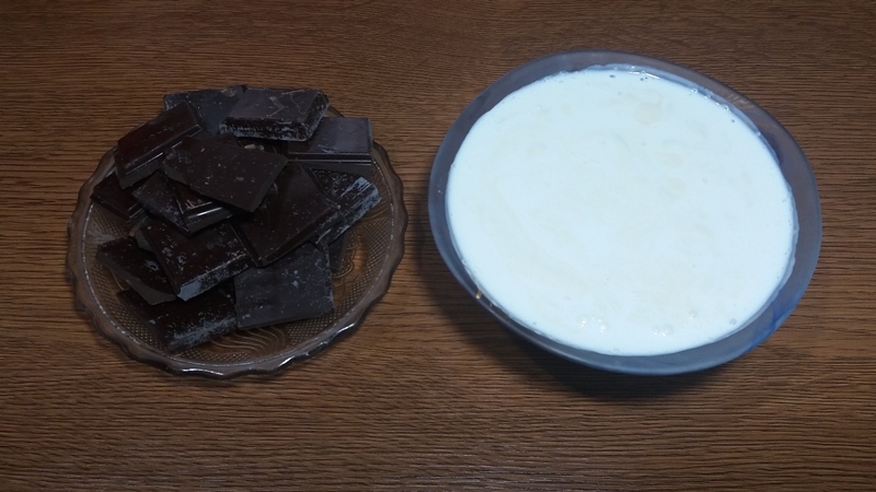 Desert gogosi pufoase umplute cu crema de ciocolata