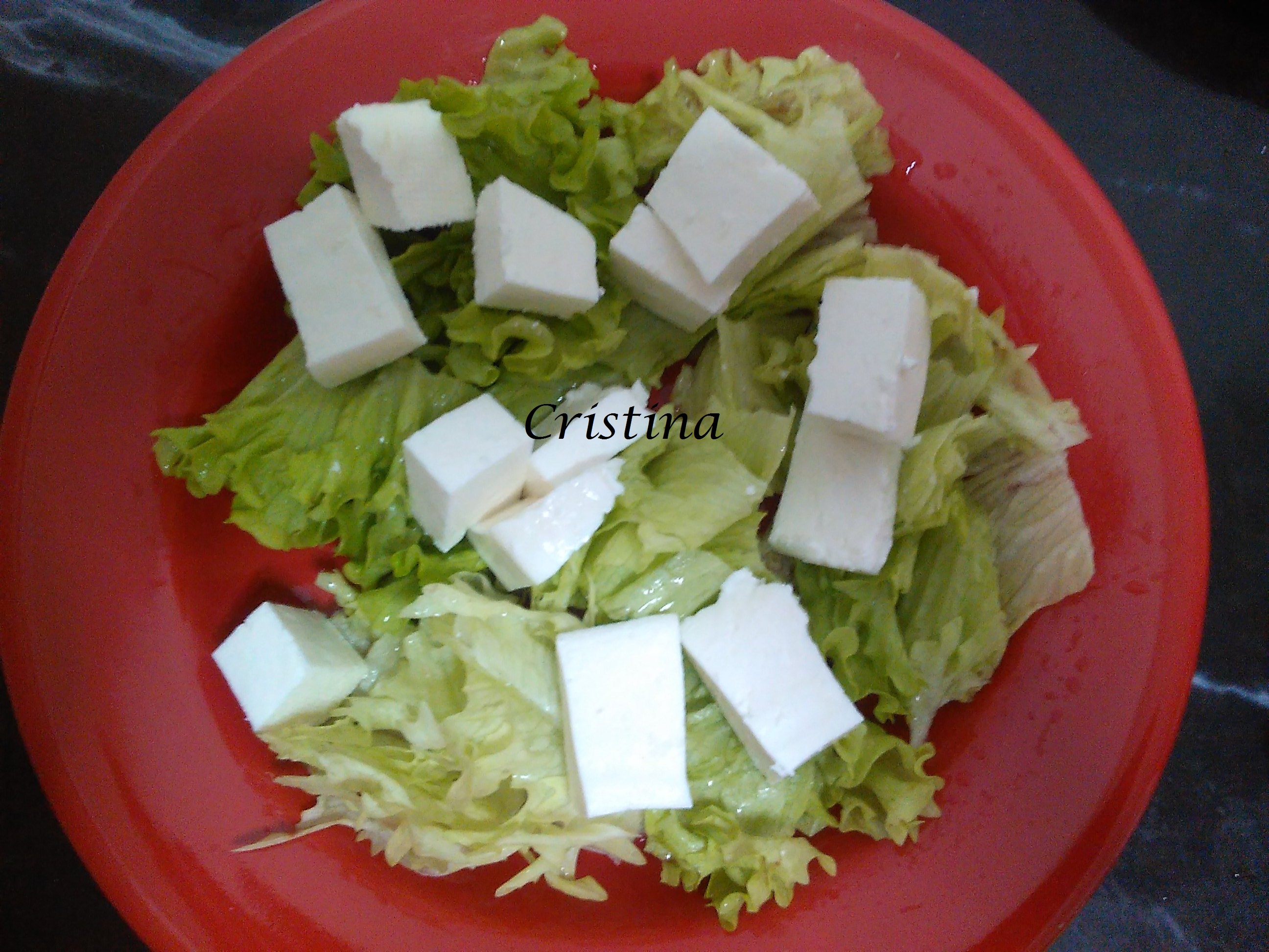 Salata cu seminte de pin