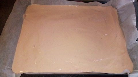 Desert prajitura cu crema de iaurt si cirese
