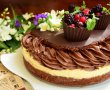 Desert tort ciocolatos cu crema de lamaie si fructe de padure-16