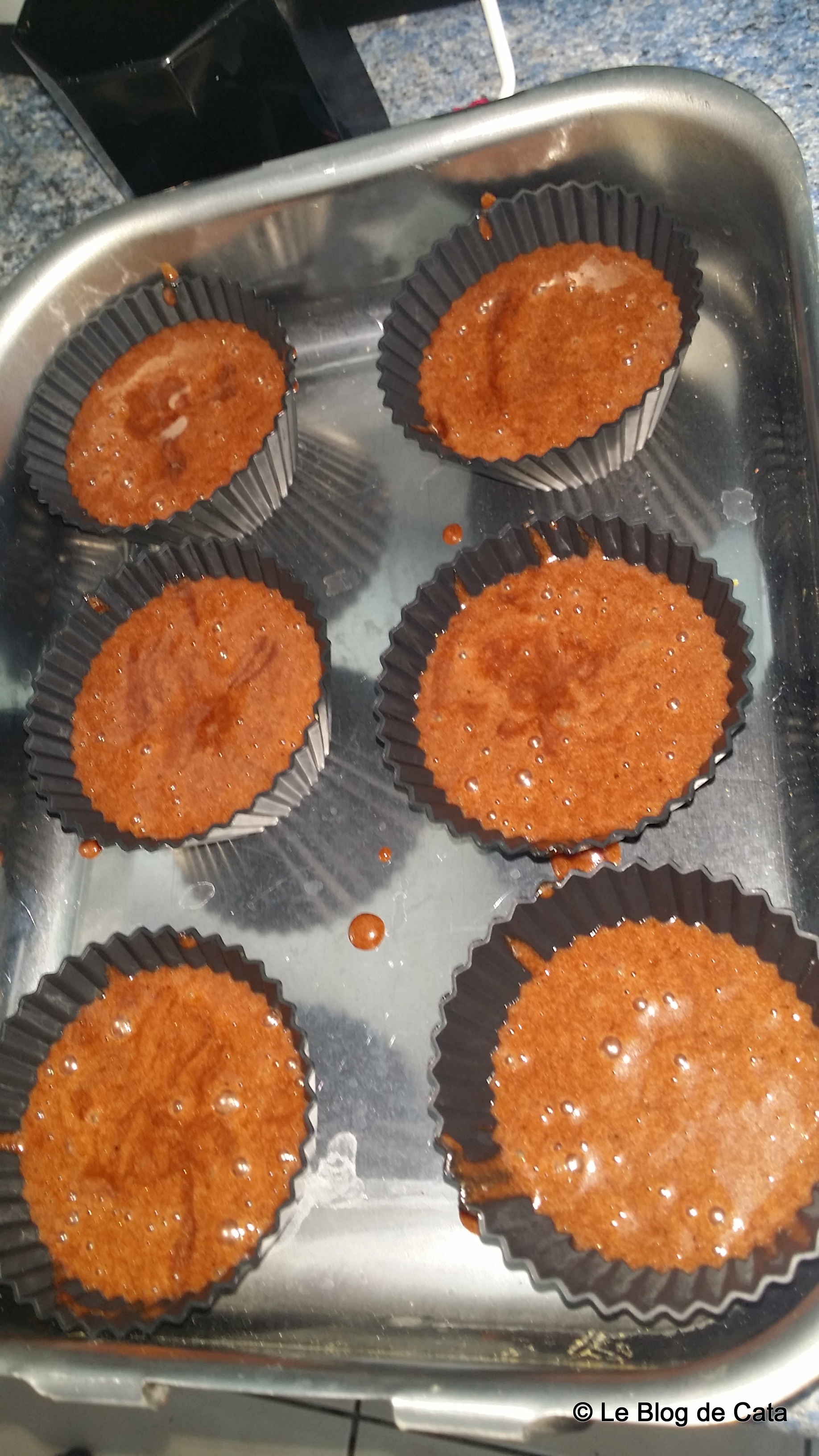Desert muffins cu ciocolata si nuga