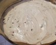 Desert cheesecake marmorat cu ciocolata si visine-7