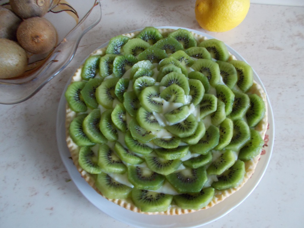 Desert tarta cu crema de lamaie si kiwi -reteta nr. 300