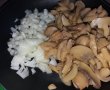 Chiftelute de pui cu dovlecel si sos cu ciuperci-5