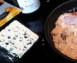 Ravioli proaspete cu sos de branza roquefort si nuci-2