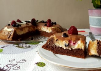 Desert tort Krem a la Krem cu zmeura si afine