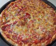 Pizza cu salam si porumb-2
