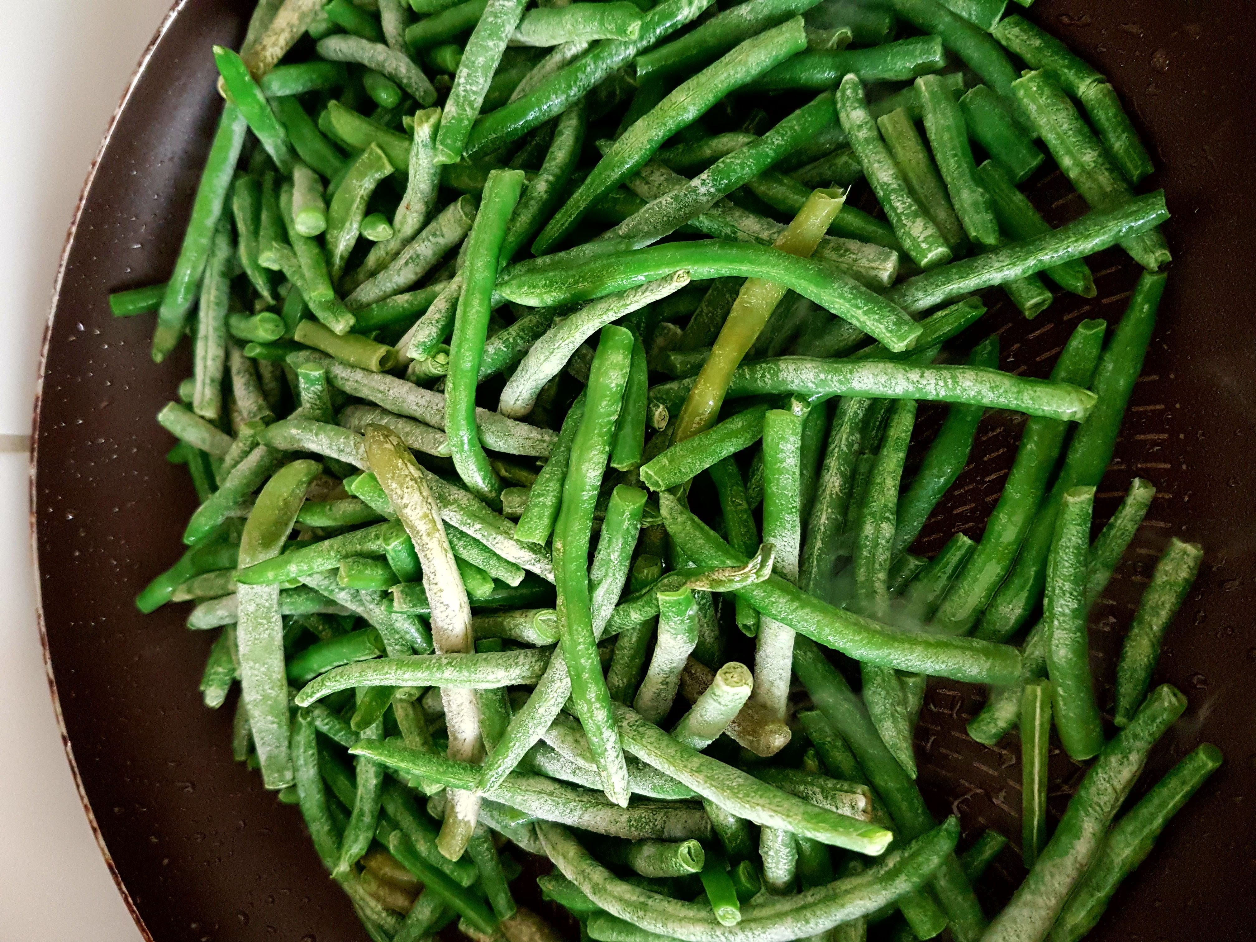 Salata de ton cu fasole verde si linte