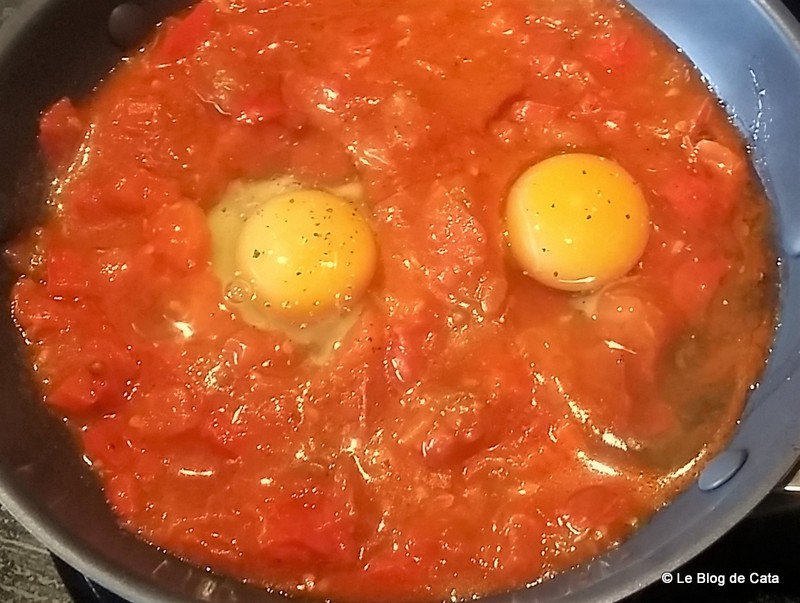 Aperitiv cu oua cu sos de rosii - Oija (Tunisia)