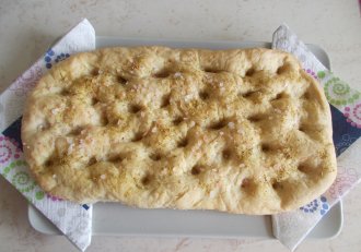 Focaccia cu rozmarin