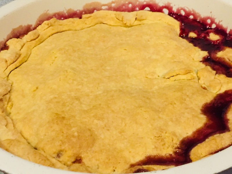 Desert tarta de toamna rasturnata cu mere, prune si gem de prune