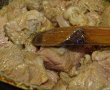 Carne de vita cu sos picant la slow cooker Crock-Pot-3
