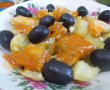 Salata de cartofi, cu file de macrou in sos tomat-5