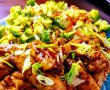 Aripioare fragede in sos BBQ cu salata de broccoli (slowcooker)-2