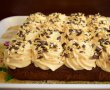 Desert negresa din albusuri cu ciocolata si crema caramel-5