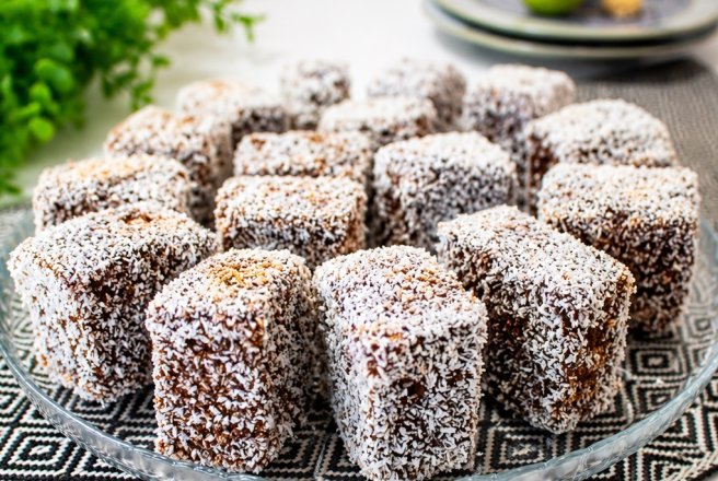 Desert tavalite in nuca de cocos