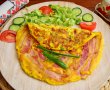 Aperitiv omleta cu malai, bacon si ceapa verde-8
