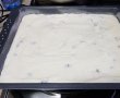 Desert prajitura turnata cu branza si stafide-5