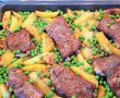 Costita de porc cu cartofi si mazare verde - la cuptor-11