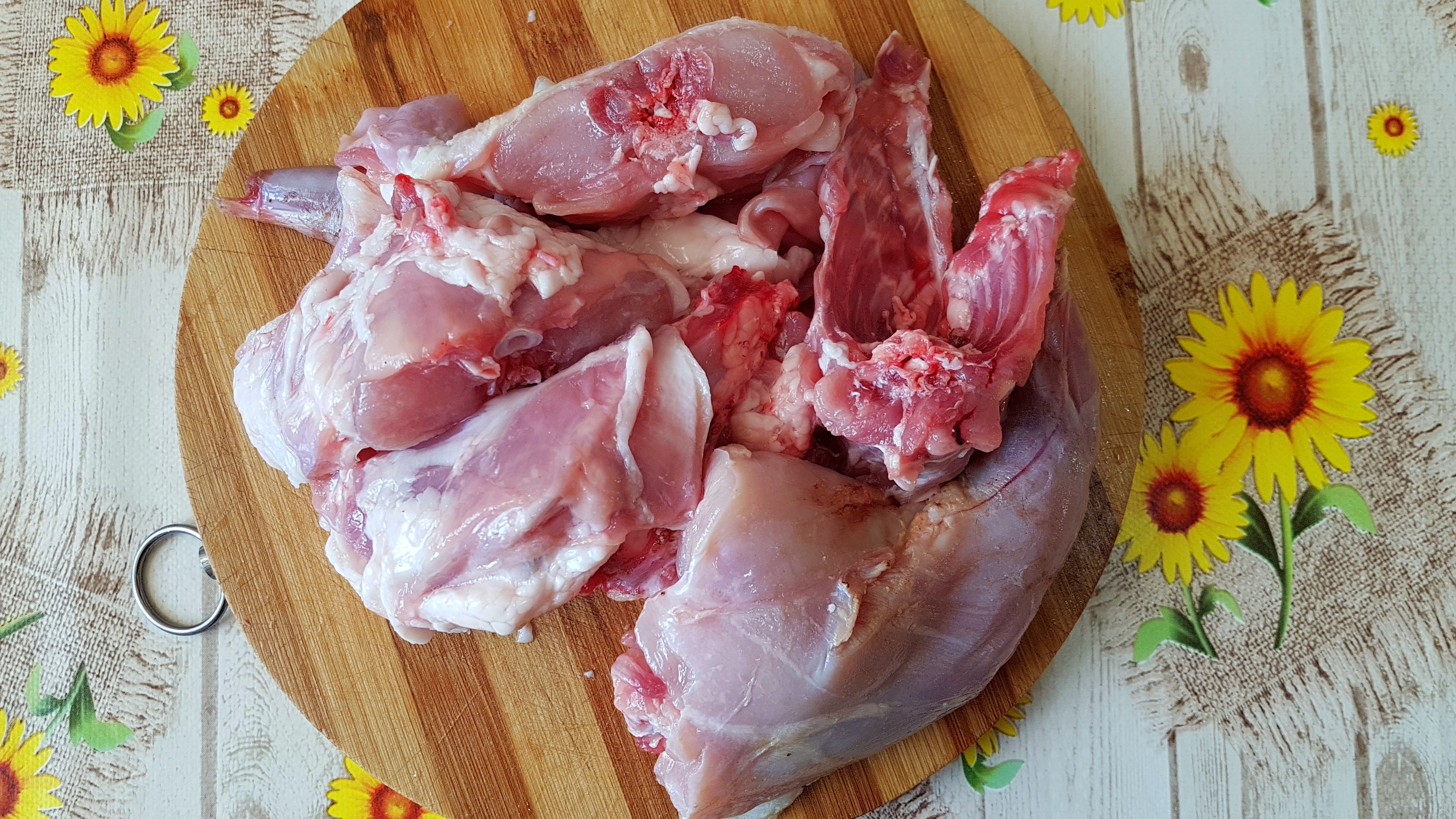 Mancare de praz cu masline si carne de iepure