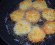 Aperitiv tocinei de cartofi cu branza sarata-4