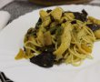 Spaghete cu piept de pui, legume si ciuperci chinezesti-7