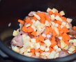 Mancare de cartofi cu afumatura de porc la Multicooker Crock-Pot Express cu gatire sub presiune-4