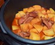 Mancare de cartofi cu afumatura de porc la Multicooker Crock-Pot Express cu gatire sub presiune-9