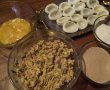 Aperitiv oua panirate cu sos de iaurt si castraveti murati-1