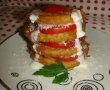 Turnulete de dovlecei pane, rosii, parmezan si crema de usturoi-3