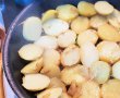 Salata calda de cartofi noi cu ceafa afumata-3