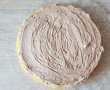 Desert tort cu crema de lapte condensat si fructe de padure-6